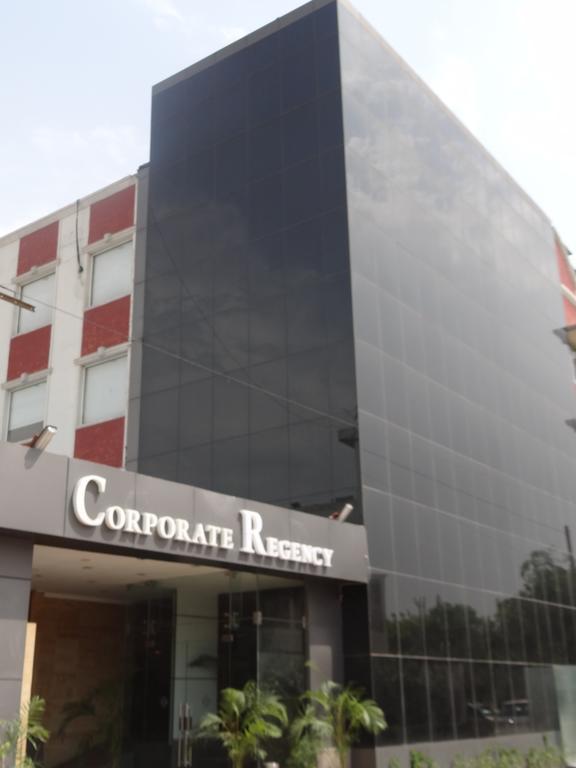 Corporate Regency Hotel New Delhi Exterior photo