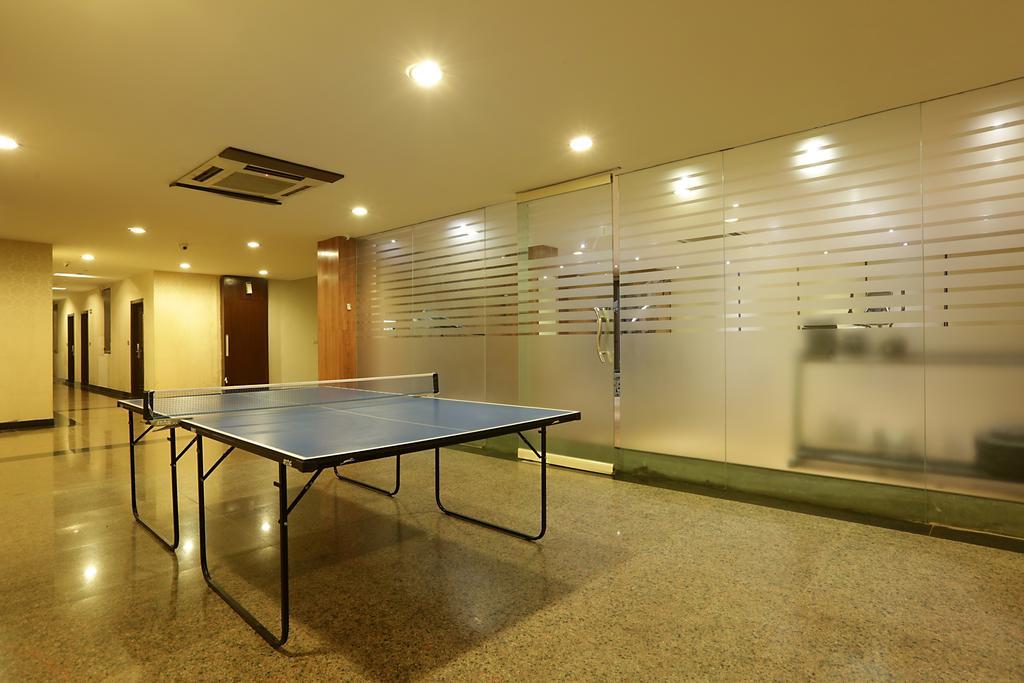 Corporate Regency Hotel New Delhi Exterior photo
