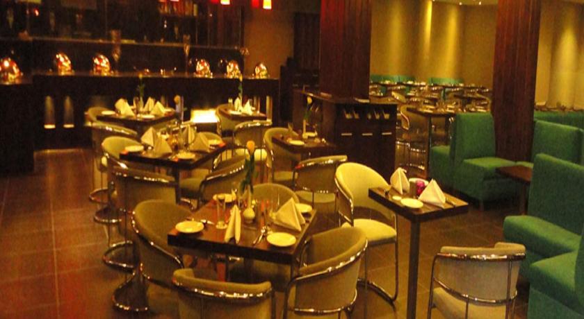 Corporate Regency Hotel New Delhi Exterior photo